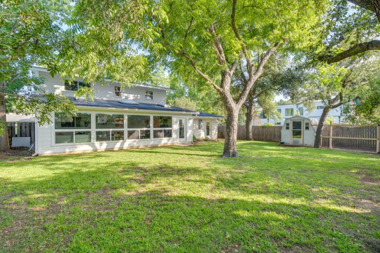 Central Austin Home Indoor And Outdoor Play Areas Exterior photo