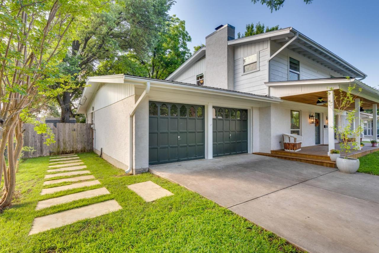 Central Austin Home Indoor And Outdoor Play Areas Exterior photo